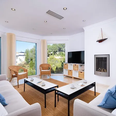 Hidalgo Villa Denia