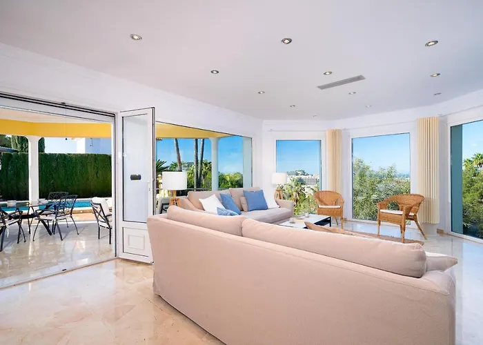 Hidalgo By Aguilarent Денія